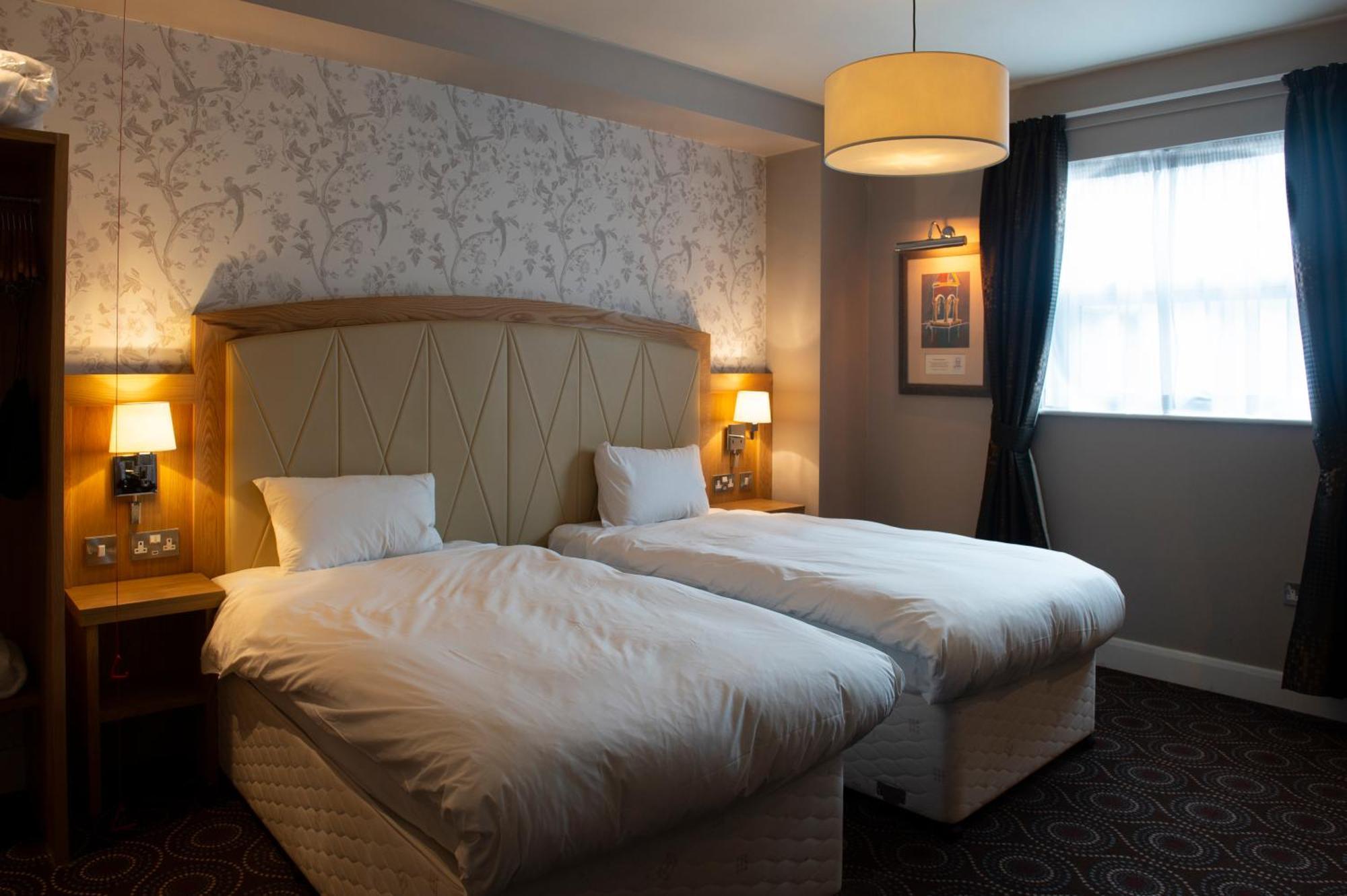 Sandford House Hotel Wetherspoon Huntingdon Kültér fotó