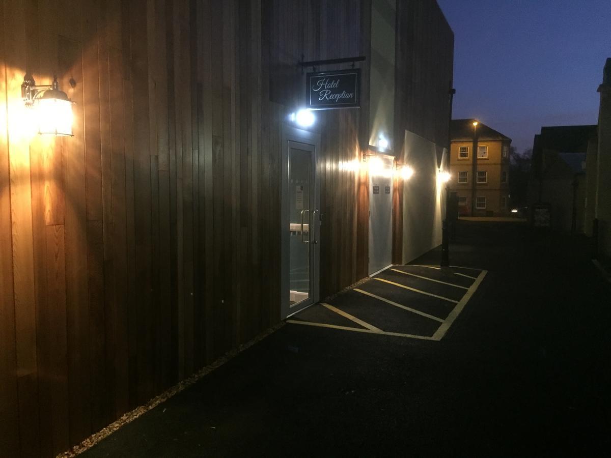 Sandford House Hotel Wetherspoon Huntingdon Kültér fotó